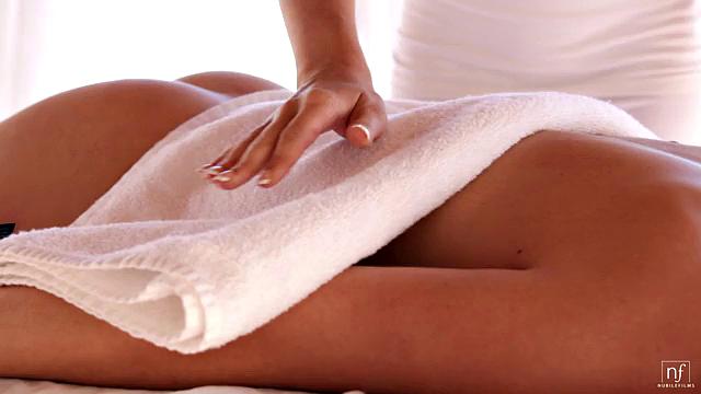 Full Service - S10:E19