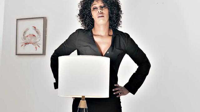 Ebony babes enjoy mouthjizzed 3way fuck with black BF