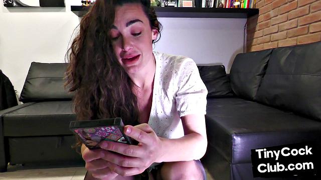 SPH British babe makes fun of losers with pathetic dickie