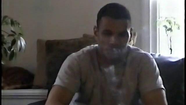 Дино получает медленный минет и кончает от рук