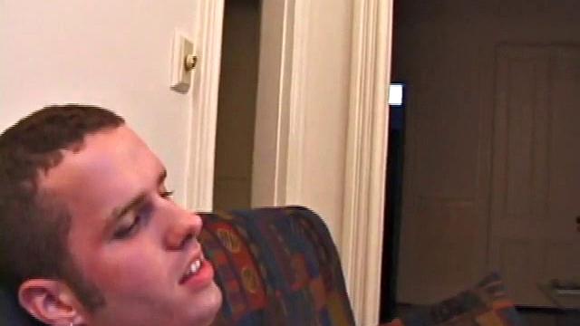 Brett comes in the house and finds Elijah playing video games. He puts on a porn video and announces he's horny. Soon these guys are only interested in each other, when the pants come off.