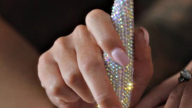 Isabelle Deltore Seduces As She Moves Her Body