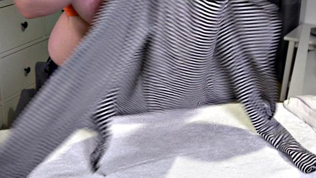 Lola Paradise: Topless Ironing & More Activities