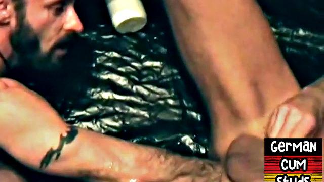 German gaydaddy fists ass of BF before 69