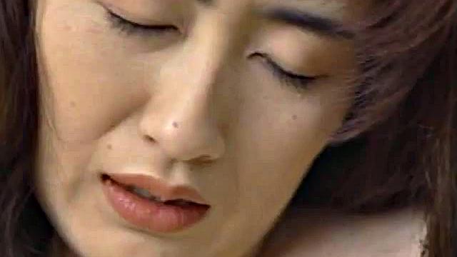 Petite Japanese MILF masturbates with toy