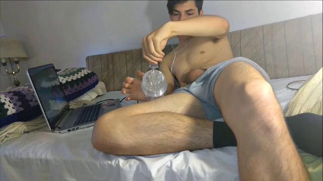 Masturbating Bi Guy