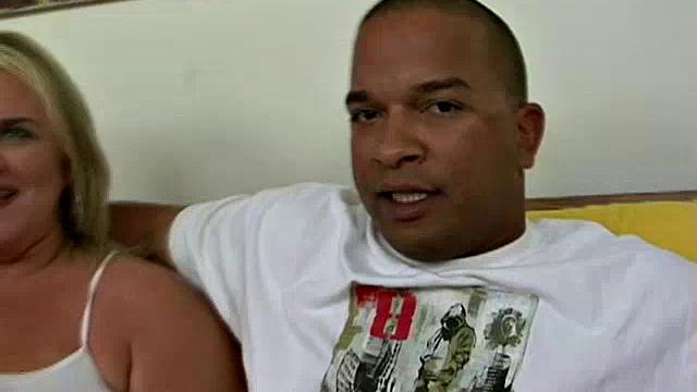 Chunky Blonde Gets Pussy Eaten Out