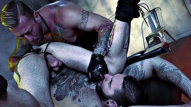 Sturdy bottom anal fingered and before fisting