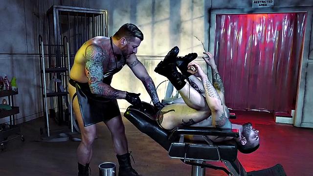 Sturdy bottom anal fingered and before fisting