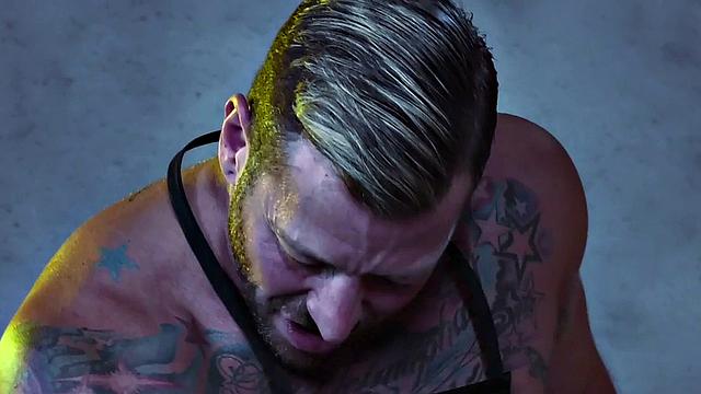 Sturdy bottom anal fingered and before fisting