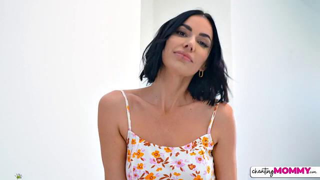 My Friends Sexy Stepmom - Season 1, Episode 2