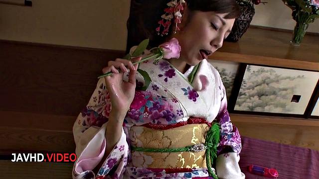 Passionate JAV Star Rei Mizuna Ignites Fiery Sex Show