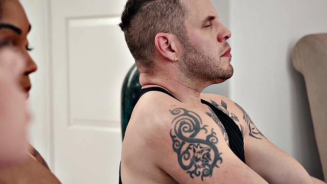 TRANSFIXED - Besties Kasey Kei & Leilani Li Have Rough DP With Yoga Teacher