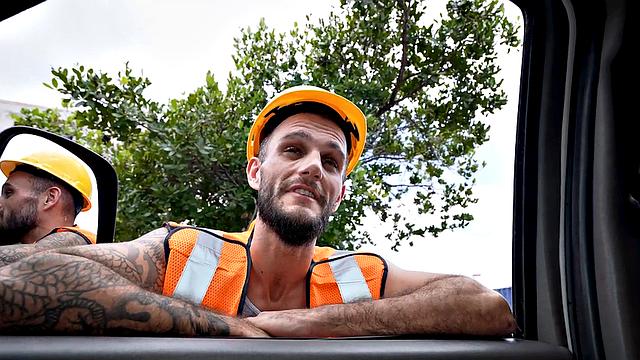 Real str8 passer fucks gay in public van outdoor