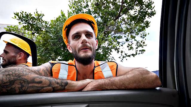 Real str8 passer fucks gay in public van outdoor