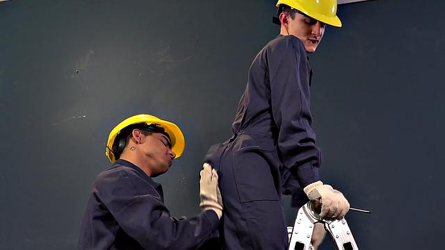 21yo Hispanic twink barebacked at work by his colleague