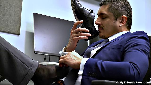 Skyy's Boss Feet Worshiped - Skyy Knox