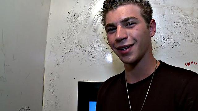 Real guy fooled and gets deep throated