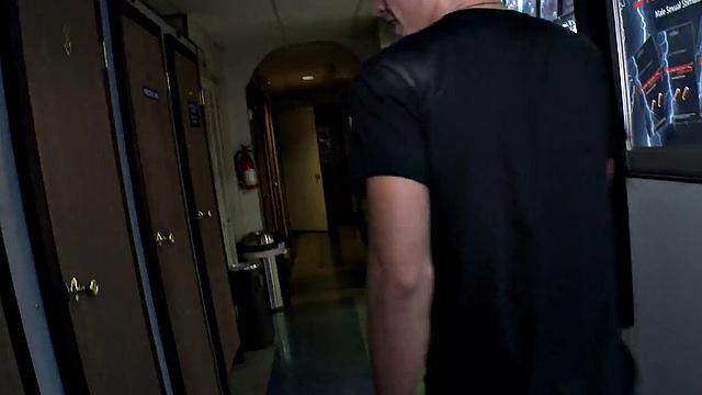 Real guy fooled and gets deep throated