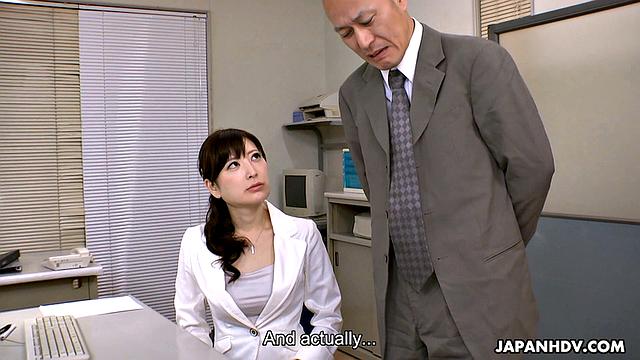 Cheating wife loves cum