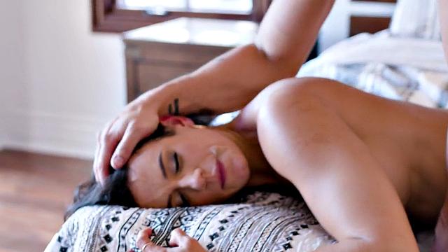 Bigtitted babe gets pussydrilled by BFF while dirtytalking