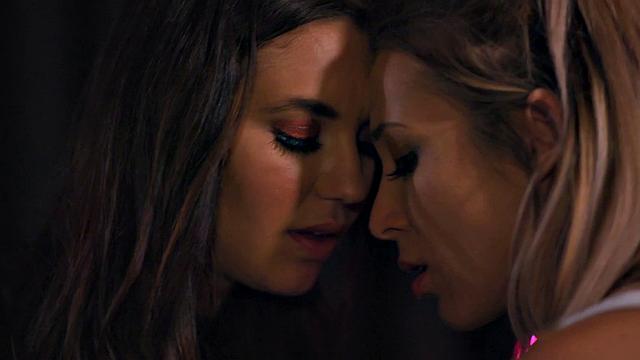 Babe dykes in stockings enjoy sapphic Xmas sex on the couch