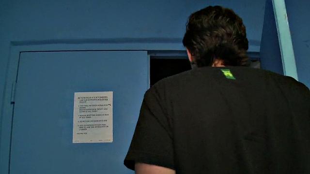 Real str8 gets gloryhole gay BJ with voyeur babe