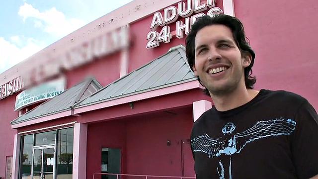 Real str8 gets gloryhole gay BJ with voyeur babe