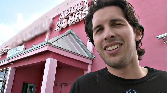 Real str8 gets gloryhole gay BJ with voyeur babe