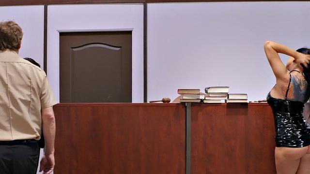 Curvy MILF gets her ass drilled by a short dude in court while wearing high heels