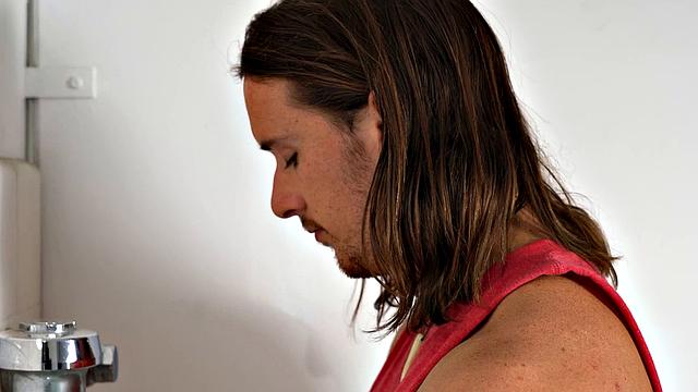 FalconStudios - Dakota Payne Sucking Juicy Hunk At The Gloryhole