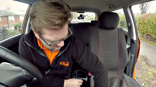 Plump eurobabe banged by driving tutor before dick tugging