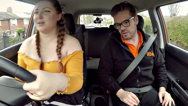 Plump eurobabe banged by driving tutor before dick tugging