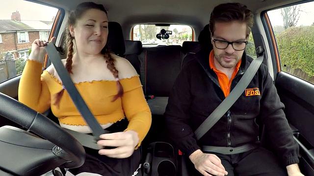 Plump eurobabe banged by driving tutor before dick tugging