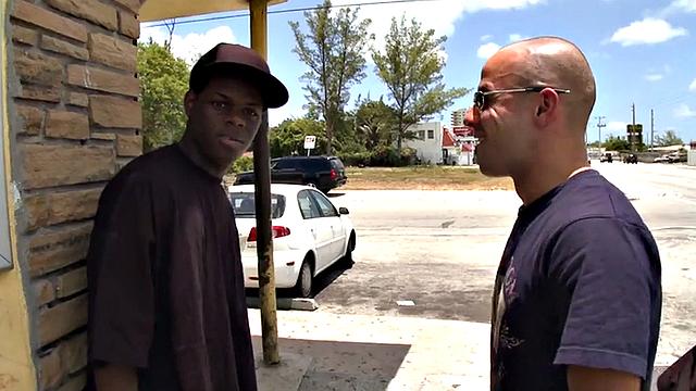 Black bottom gets fucked outdoors by white top in public