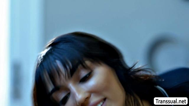 Waking up this TS so she can fuck me