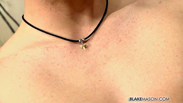 Pretty Dylan Arrives Confident - Dylan Thorne
