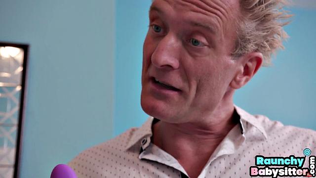 21yo blonde babe destroyed in 3some