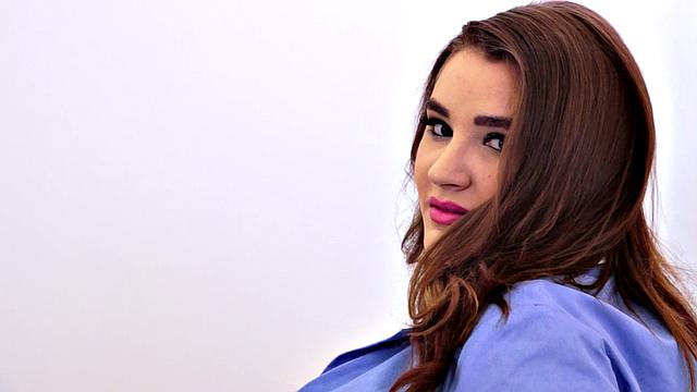 Daria's big, oiled tits