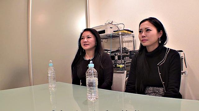 Forbidden relationship between Yui Yabuki and Chiharu Yabuki