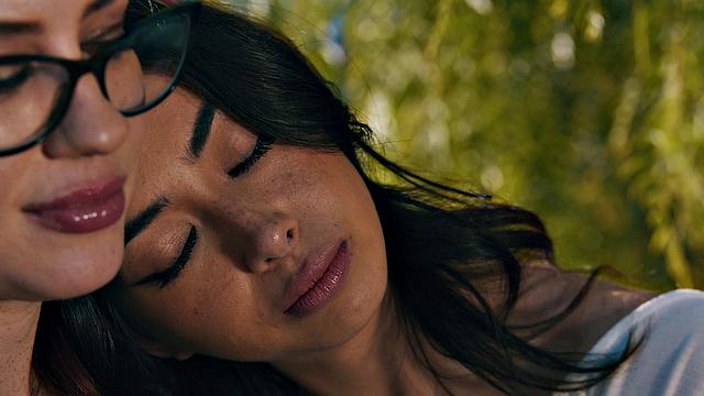 ADULT TIME - Lesbian MILF Jessica Ryan SQUIRTS ALL OVER Age Gap Girlfriend Chloe Surreal!