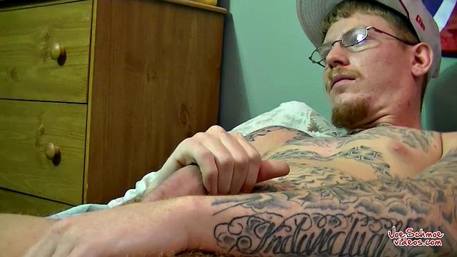 Leisurely Jerking Straight Dude - Ivy