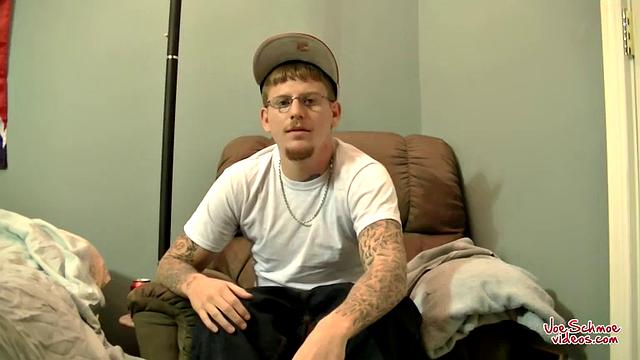 Leisurely Jerking Straight Dude - Ivy