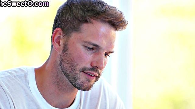 Hot 21yo banged by huge dick in wet pussy