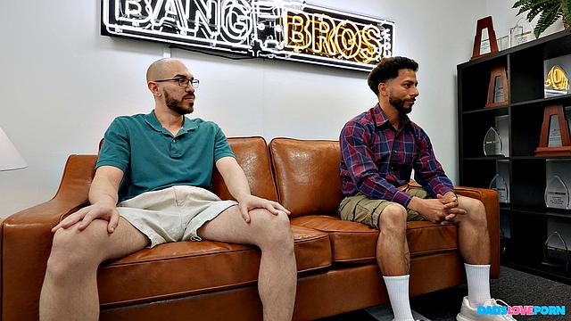 Porn Part 2: Venom Bite