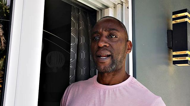 Bigbooty Latina blows dick in 69 by swimming pool