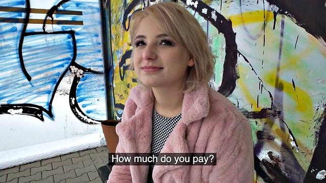 Public slut enjoys fucking on BWC after throating it