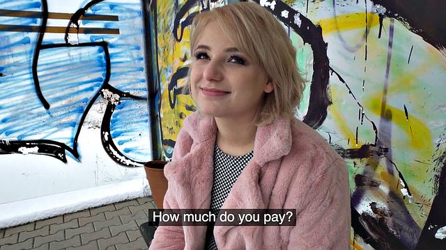 Public slut enjoys fucking on BWC after throating it