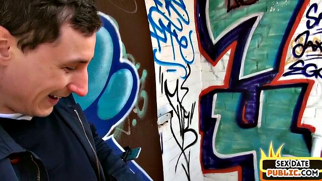 21yo babe pounded in outdoor three-way