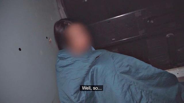 любительница трахается в масляный анал с фальшивым священником